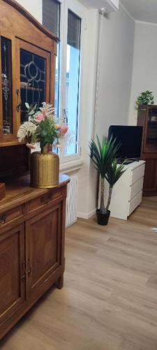 2 Bedroom Gem Near Milano Centrale Fast Wi Fi Kademy House Habitación foto