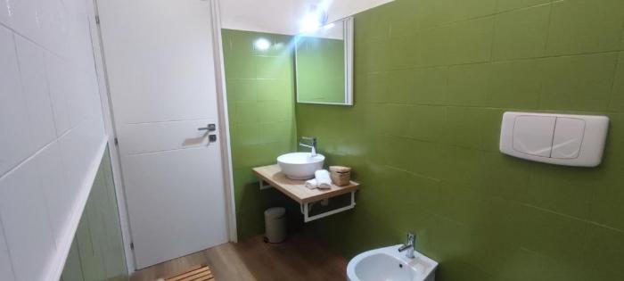 2 Bedroom Gem Near Milano Centrale Fast Wi Fi Kademy House Habitación foto